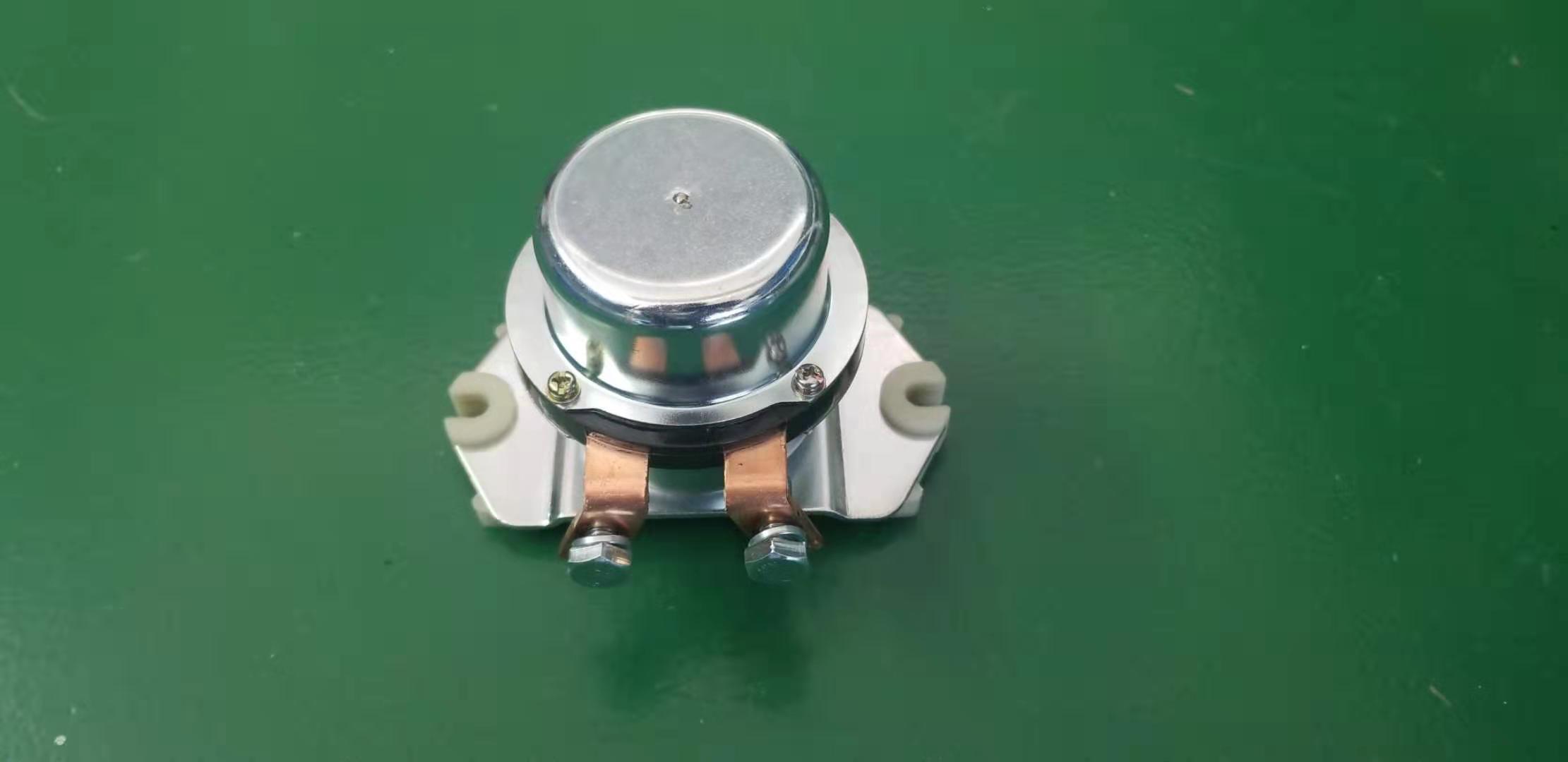 電瓶繼電器